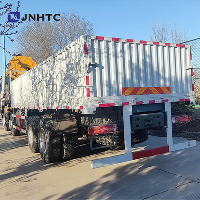 新型SINOTRUK HOWO 8X4 400HP貨物トラック 10 12トンのクレーン