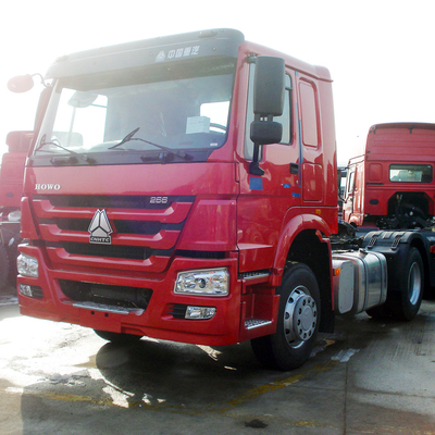 赤いSINOTRUK HOWOの牽引/全盛のトラクターのトラックRHD 10は371 HP ZZ4257S3241Wを動かします