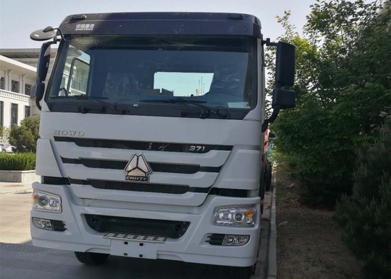 赤いSINOTRUK HOWOの牽引/全盛のトラクターのトラックRHD 10は371 HP ZZ4257S3241Wを動かします