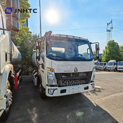 シノトルク ホウ 4×2 軽燃料油タンカー 4200 リッター ディーゼル油燃料タンク トラック