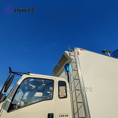 新品と中古品 10トンの右方向方向 5度 140HP冷凍貨物冷蔵庫トラック