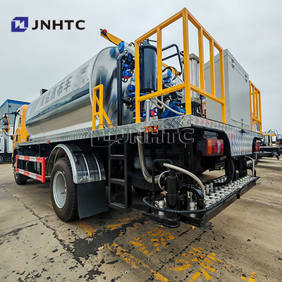 ホットエムルシファイト HOWO 7000リットル アスファルト配送トラック 散布機 ビツームスプレートラック
