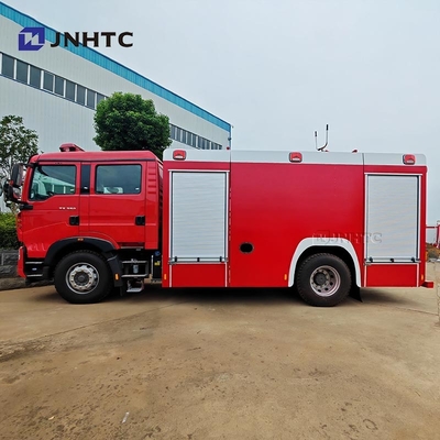 HOWO 消防車 12000L 6 x 4 水と泡の消防救助車