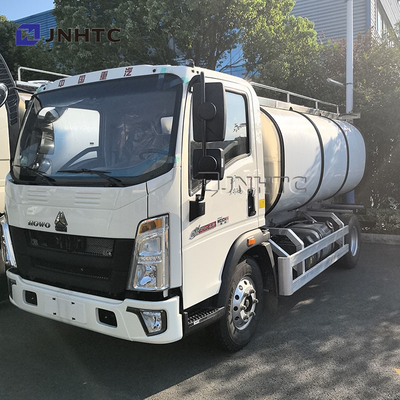 HOWO 8cbm 燃料タンカー トラック 軽量 オイルタンク トラック 移動式補給 トラック アルミ燃料タンク 販売