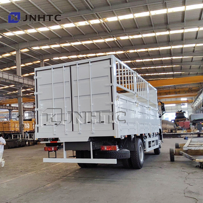 Sinotruk Howo Nx フェンス 8トンの貨物トラック