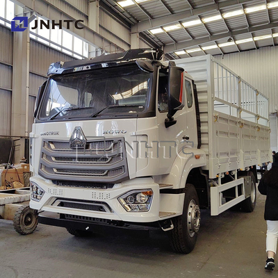 Sinotruk Howo Nx フェンス 8トンの貨物トラック