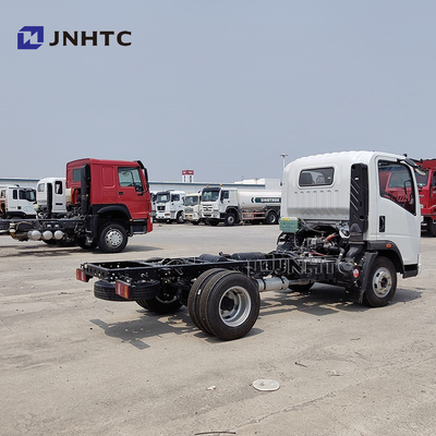シノトラック Howo 4x2 5 トン 8 トン軽貨物/ダンプトラック シャーシ ディーゼル燃料 ユーロ2排出量 左方向