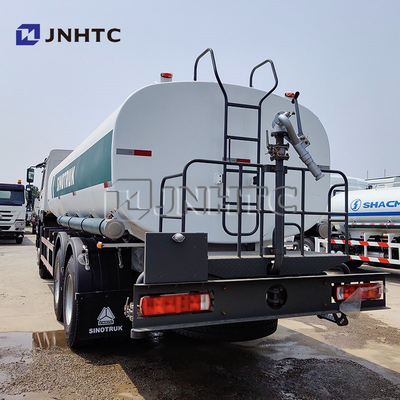 HOWO 6X4 300HP 10000L 道路の保湿のための灌輸トラック