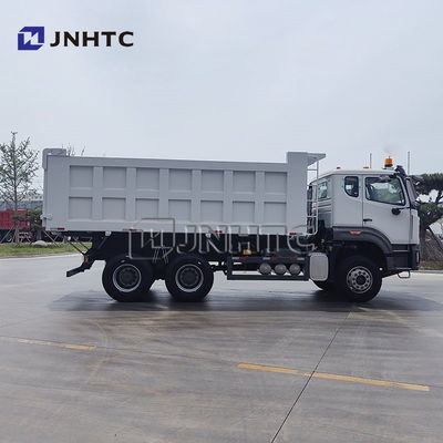 シノトラック Howo NX 400HP チッパー 6x4 重量 10輪 20トンのキャリア ユーロ 2 排出量 ディーゼル燃料 左方向 ダンプトラック