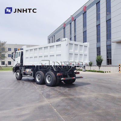 シノトラック Howo NX 400HP チッパー 6x4 重量 10輪 20トンのキャリア ユーロ 2 排出量 ディーゼル燃料 左方向 ダンプトラック