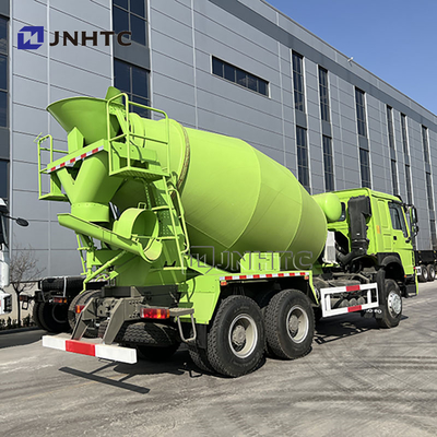 SINOTRUK HOWO 6X4 8CBM メートル ディーゼルエンジン 油圧コンクリートミキサー車