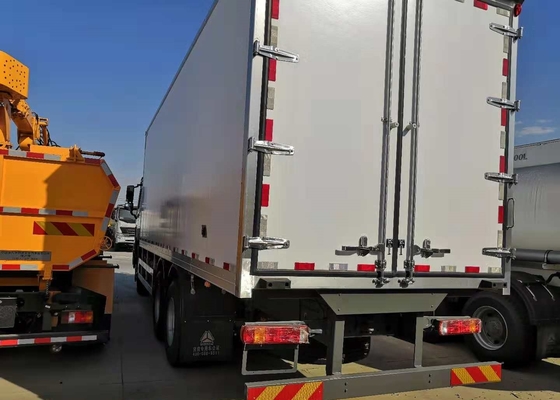 単一のタクシー12の車輪8x4 RefrigeratorヴァンCargo Truck