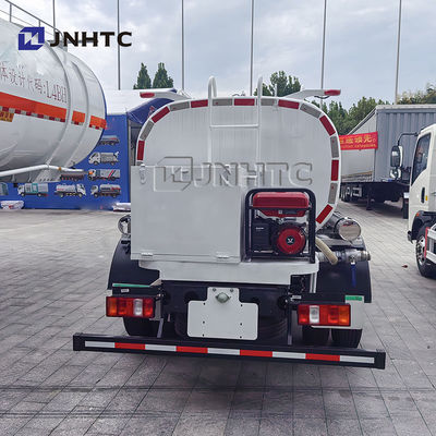 軽型シノトラック HOWO 4X2 5 Cbm 水上輸送車両 水タンカー トラック