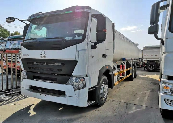 371hp 6x4の燃料タンクのトラックSINOTRUK HOWO A7 10は21cbm容量を動かします