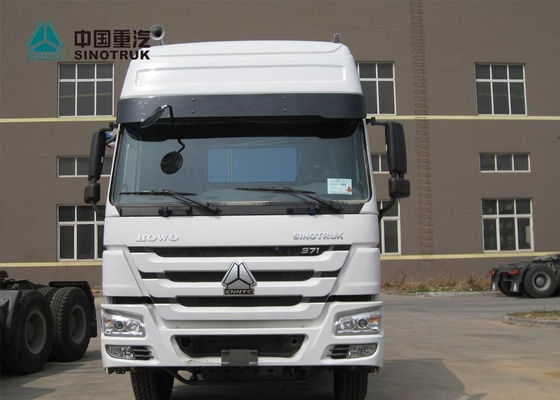 6x4 10タイヤの牽引50T Euro2 Sinotruk HowoのトラクターのトラックLhd 371hp Zz4257s3241v