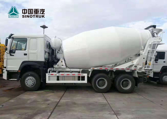 SINOTRUK HOWO 371hpの標準的なトラックミキサのトラック10はZZ1257N3847Aを動かします