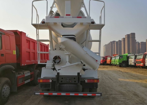 Sinotruk Howo7 10M3 6x4 Euro2 336hp 371hpのトラックミキサのタンクローリー10の車輪