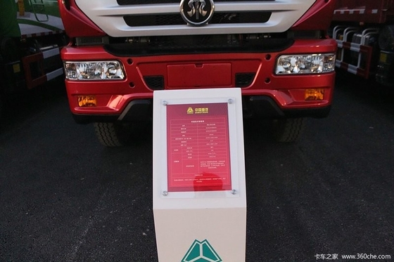 55トンのための赤い色HF12のフロント・アクスルのSINOTRUK SWZ 8x4の砂のダンプカー トラック スペシャル