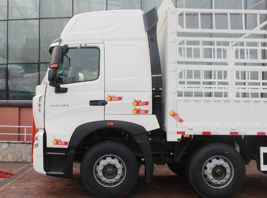 50T容量450hp SINOTRUK HOWO A7 8x4箱の棒のトラック/貨物貨物自動車のトラック