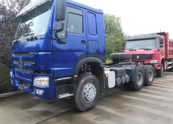Tansportのための青い半色371 HP HOWOのトラクターの頭部のトラックのトラックの発動機