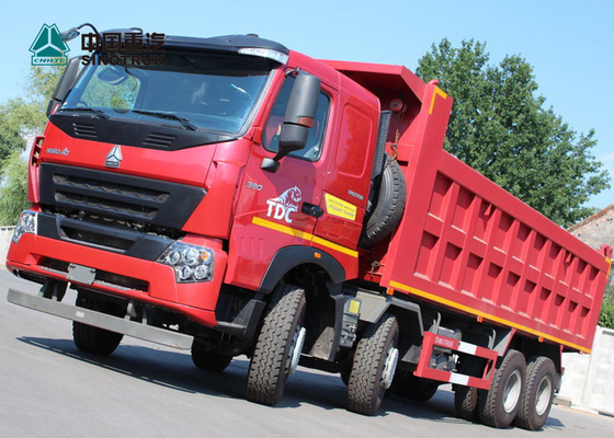 Sinotruk Howo A7のユーロ2の8x4ダンプ トラック頑丈な30cbmペイロード50トンの