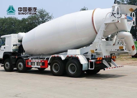 耐久SINOTRUK HOWOのユーロ2の371HPトラックミキサのトラック8X4 10CBM 12CBM 12は動きます