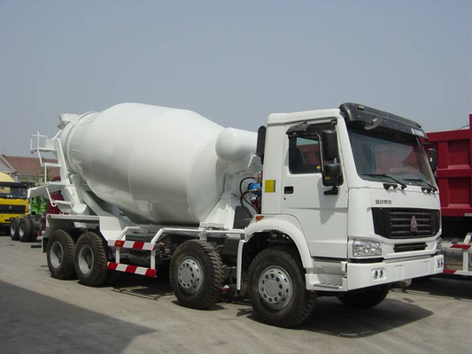 10cbm 6x4/8x4 Sinotruk HOWOのトラックミキサのトラック、具体的なバッチ トラック