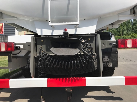トラック21000リットルのSinotruk Howo A7 6x4の燃料タンクのLhd厚さ4つのMmのタンク