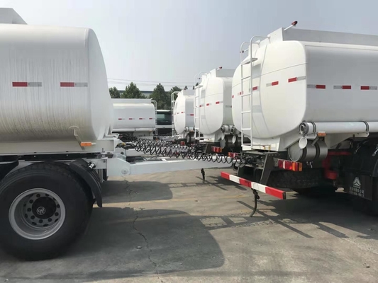 トラック21000リットルのSinotruk Howo A7 6x4の燃料タンクのLhd厚さ4つのMmのタンク