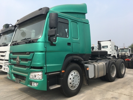 371hp SINOTRUK HOWO 6*4の索引車のトラックの白い色のディーゼル機関
