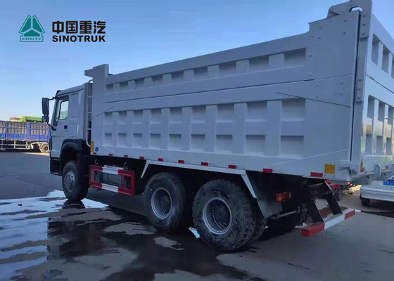 SINOTRUK 375hp 20CBM HOWOはダンプ トラック秒針5600*2300*1500mmを使用しました