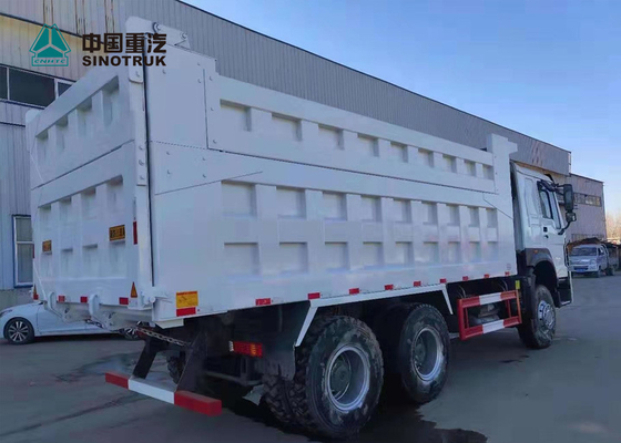 SINOTRUK 375hp 20CBM HOWOはダンプ トラック秒針5600*2300*1500mmを使用しました