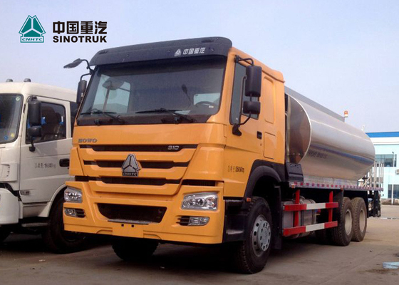 Sinotruk Howo 290hp 4x2の瀝青のスプリンクラー10のCBMの液体のアスファルト タンクローリー