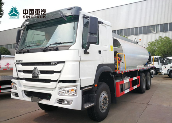 Sinotruk Howo 290hp 4x2の瀝青のスプリンクラー10のCBMの液体のアスファルト タンクローリー