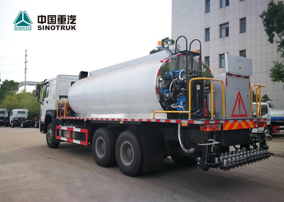 Sinotruk Howo 290hp 4x2の瀝青のスプリンクラー10のCBMの液体のアスファルト タンクローリー