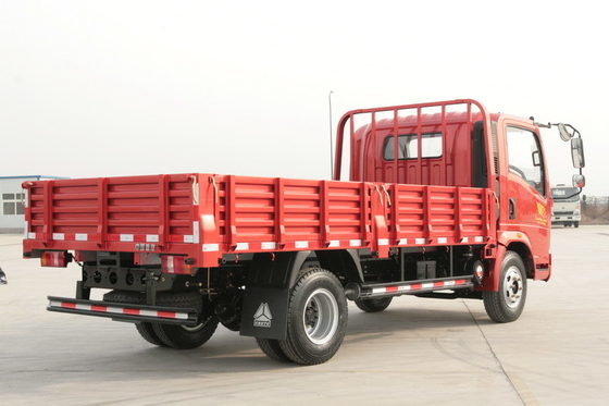 150hp平面Sinotruk Howo 4x2ライト貨物トラック