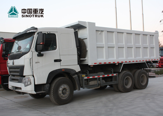 13R22.5チューブレス タイヤのSinotruk Howo 6x4のダンプ トラックA7 371hp 20CBM