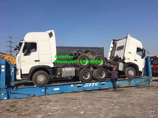 10wheelsフィリピンの6x4 Euro4 420hp Sinotruk HowoA7のトラクターのトラック