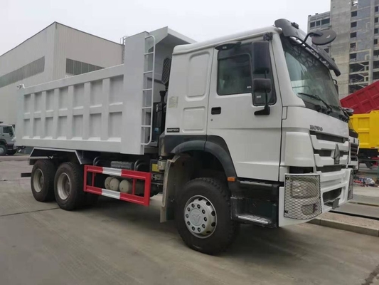Sinotruk HOWOの馬力371hp Sinotruk Howo 6x4ダンプ トラック20cbm 30tons