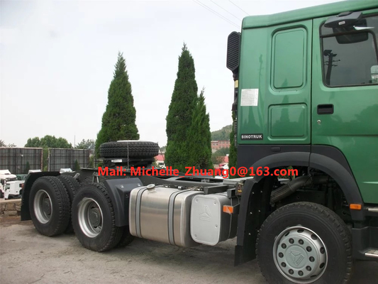 ユーロ2のSinotruk Howo 6x4のトラクターの頭部の索引車のトラック