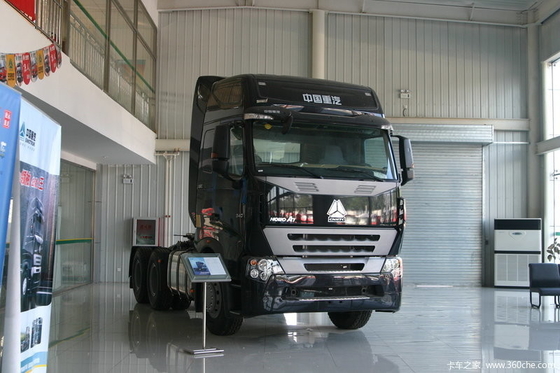 12R22.5 371hp 10の荷車引きのSinotruk Howo 6x4のトラクターのトラック
