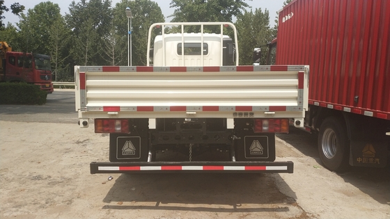ACのISOによって渡されるSinotruk 10T HOWO 4x2 Euro3ライト貨物トラックの左手ドライブ
