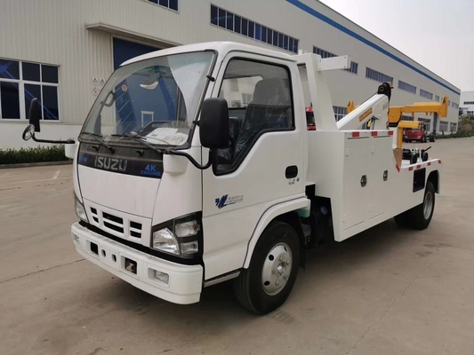ISUZU手動変速機の高い作業能率の市道の救助のための軽いレッカー車のレッカー車5トンの