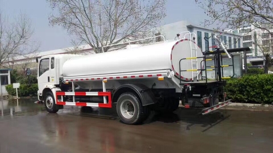 都市Clearningおよび植物のための4x2 8 CBMライトSinotruk HOWOの給水車