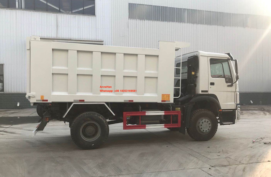 Sinotruk Howo 7の15M3ダンプの容器RHD LHDが付いている4x2ダンプ トラック