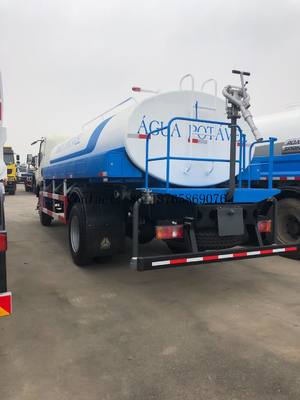 前部後部スプリンクラーが付いている手動10000L 4x2の給水車