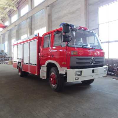 赤い140KW 5000L Dongfeng 4*2の消火活動のトラック