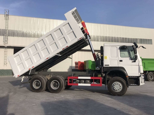 3車軸Lhd Howo 6×4の建設業のための頑丈なダンプ トラック371hp
