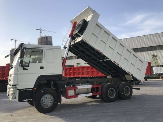 3車軸Lhd Howo 6×4の建設業のための頑丈なダンプ トラック371hp