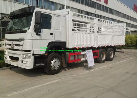 30-40T Sinotruk Howo 7の重い貨物トラックLHD Euro2